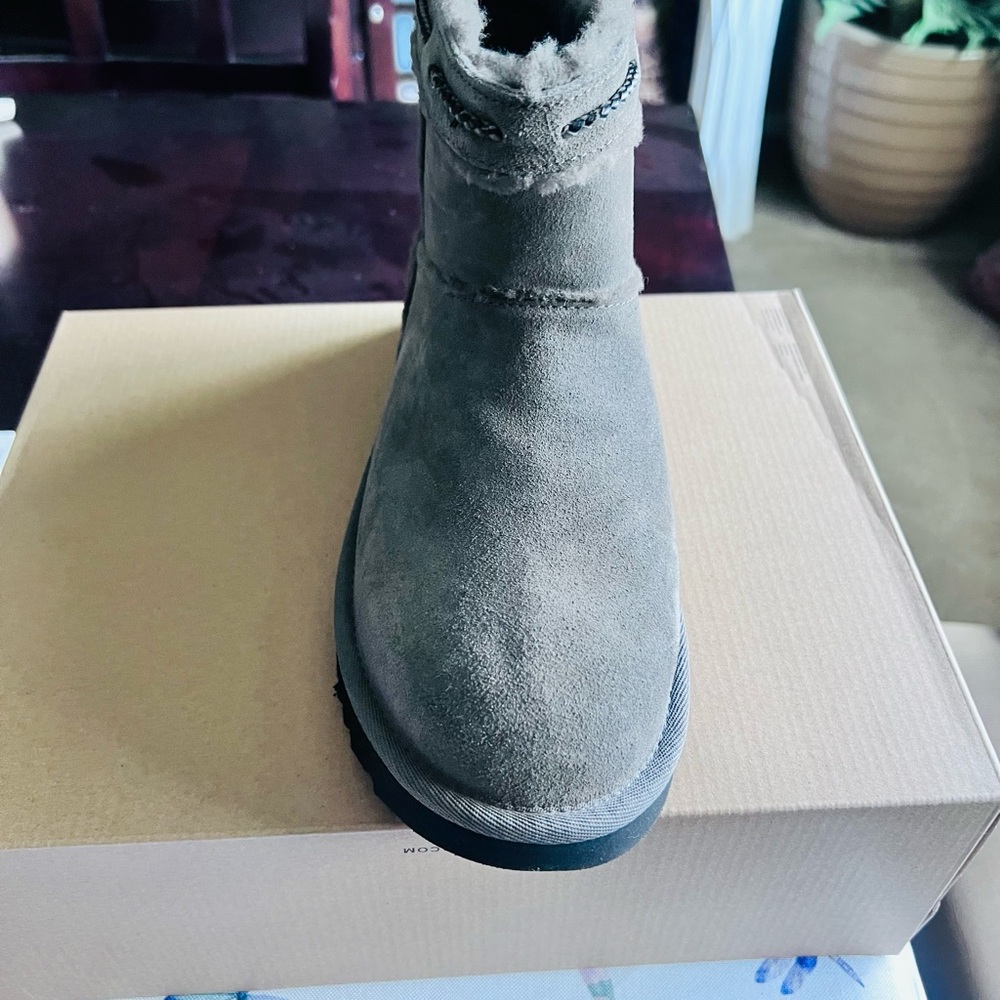 Ugg Mini Classic Shearling Braid - image 3